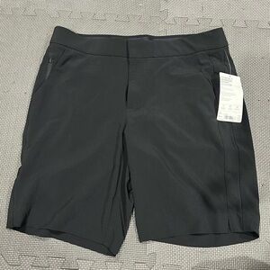 Athletea Bermuda short